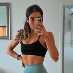 Júlia M.